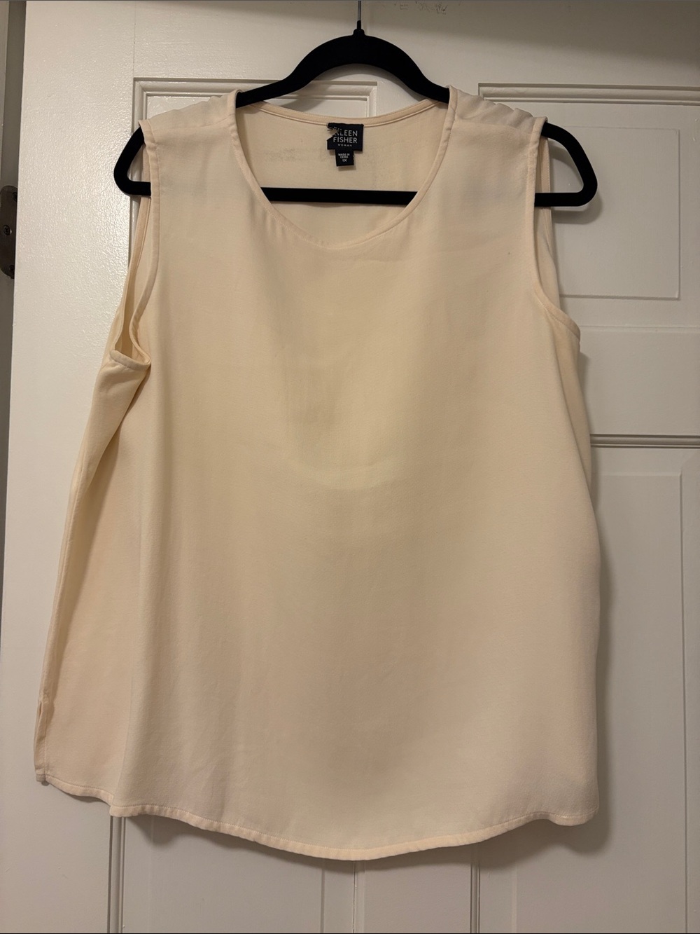 Eileen Fisher Silk Sleeveless Cream Blouse